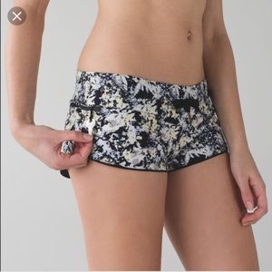 EUC Lululemon Reversible Water Surf Shorts size 4